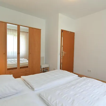 Fuer 5 Personen Ca 50 Qm In Porec, Istrien Istrische Riviera Apartment *