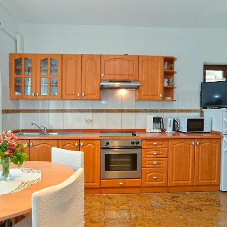 Fuer 5 Personen Ca 50 Qm In Porec, Istrien Istrische Riviera * Porec