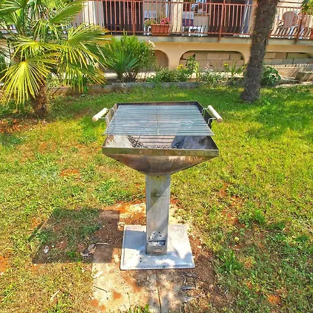 Apartment Fuer 5 Personen Ca 50 Qm In Porec, Istrien Istrische Riviera *